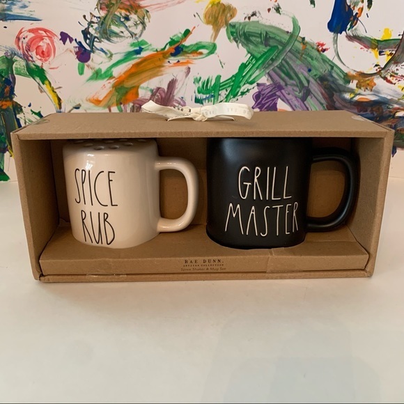 RAE DUNN "SPICERUB" Shaker & "GRILLMASTER" Mug Set - Picture 1 of 3